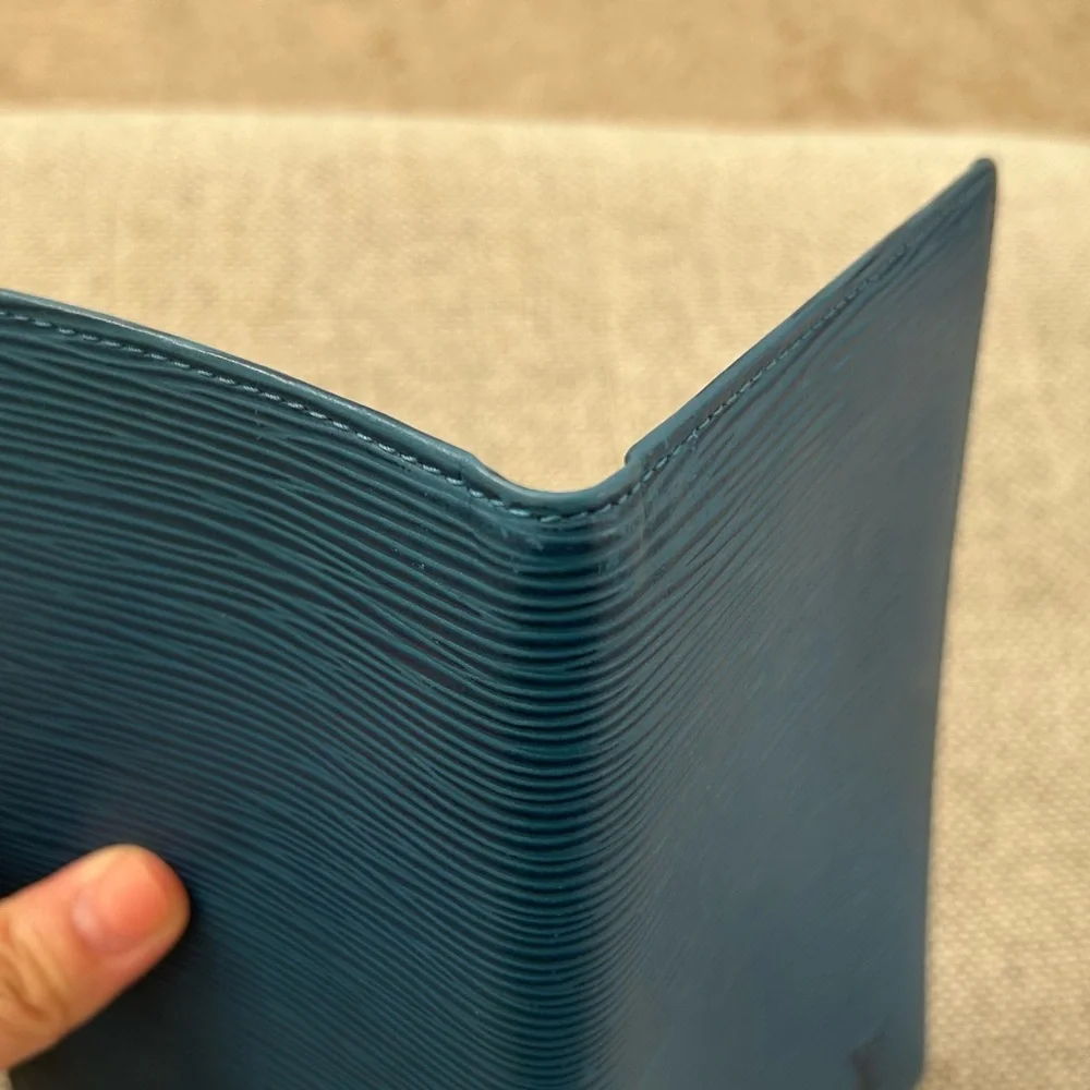 Louis Vuitton Blue Epi Leather Bi-Fold Long Wallet